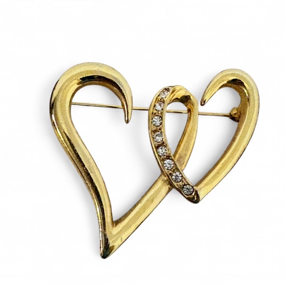 Vintage Jewelry - Heart brooch with rhinestones